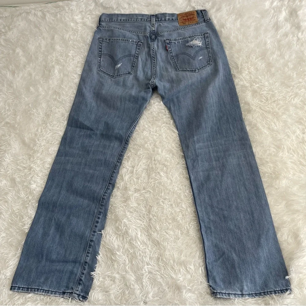 Levi’s 501 Jeans Men’s 36X32 Straight Leg Button Fly Distressed Medium Wash
